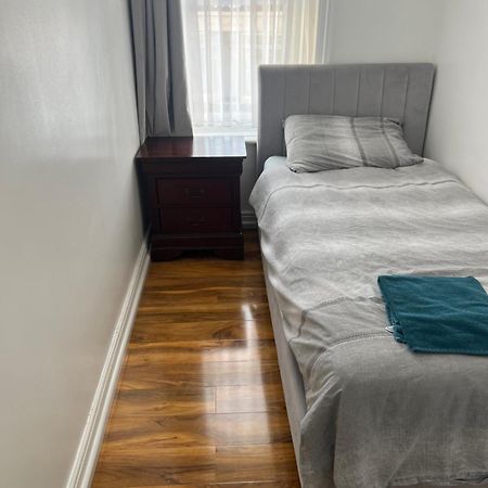 Fantastic Villa Bournemouth - Spa, Parking, Garden Екстериор снимка