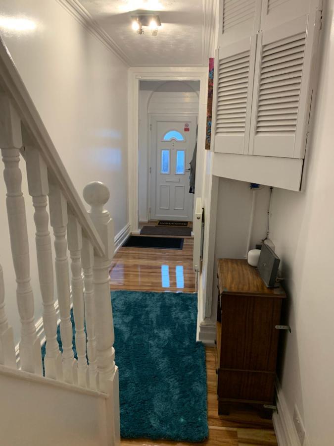 Fantastic Villa Bournemouth - Spa, Parking, Garden Екстериор снимка